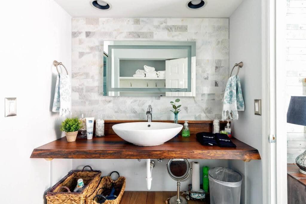 Walk To Broadway Charming Modern Historic Townhome Nashville Buitenkant foto
