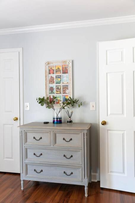 Walk To Broadway Charming Modern Historic Townhome Nashville Buitenkant foto