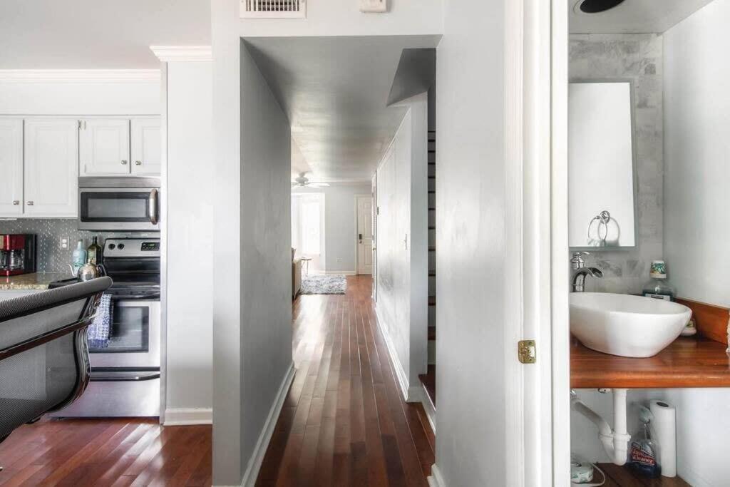 Walk To Broadway Charming Modern Historic Townhome Nashville Buitenkant foto