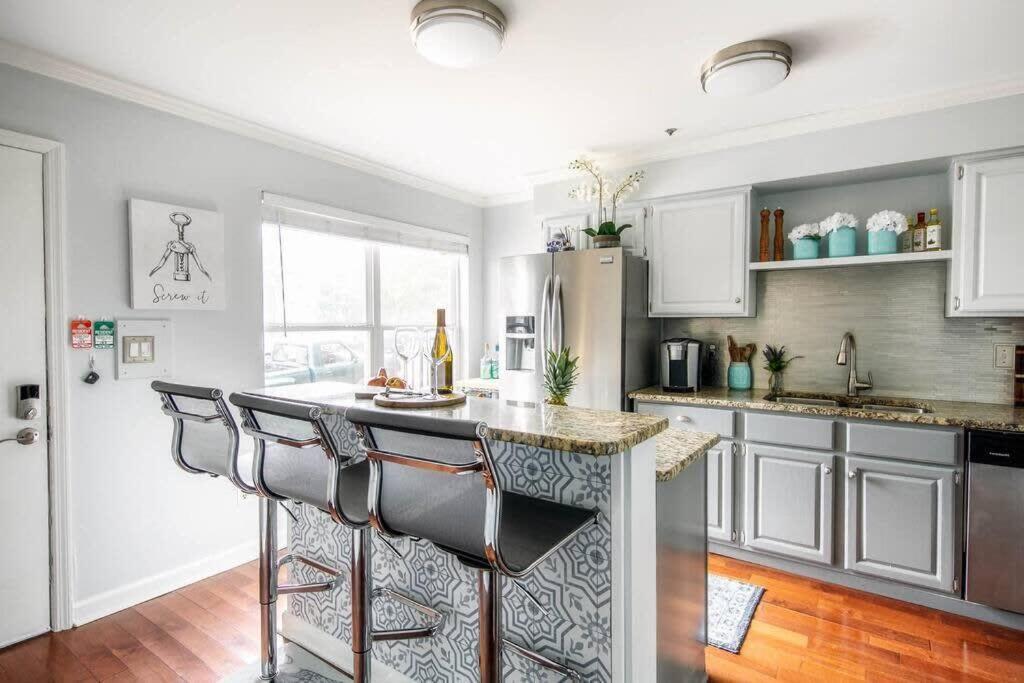 Walk To Broadway Charming Modern Historic Townhome Nashville Buitenkant foto
